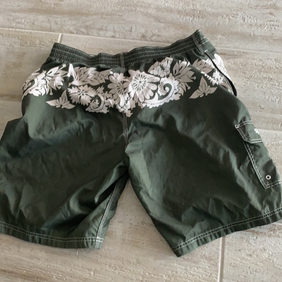 New Speedo Swim Shorts - Picture 3 of 9